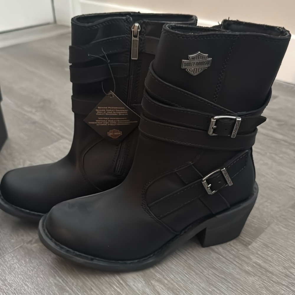 Women’s Harley-Davidson Black Leather Boots Size 7.5 – Brand New w/ Box